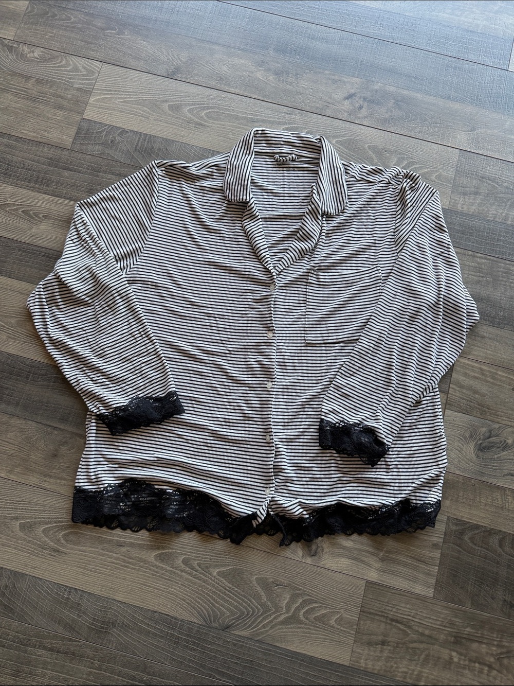 Aerie Striped Button-Up Pajama Top with Lace Trim - Black & White size Large